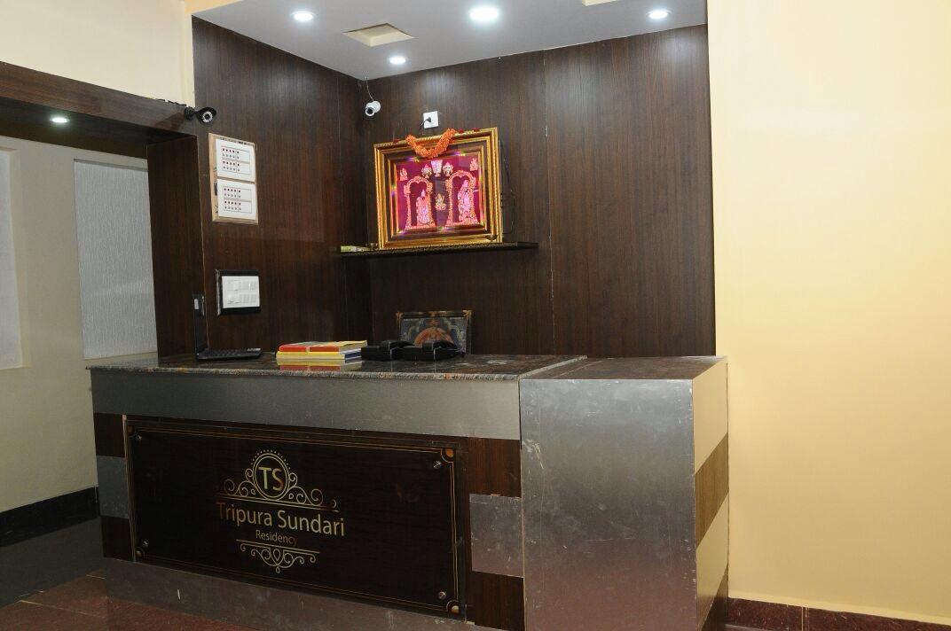 Tripura Sundari Residency Hotel Madanapalle Bagian luar foto