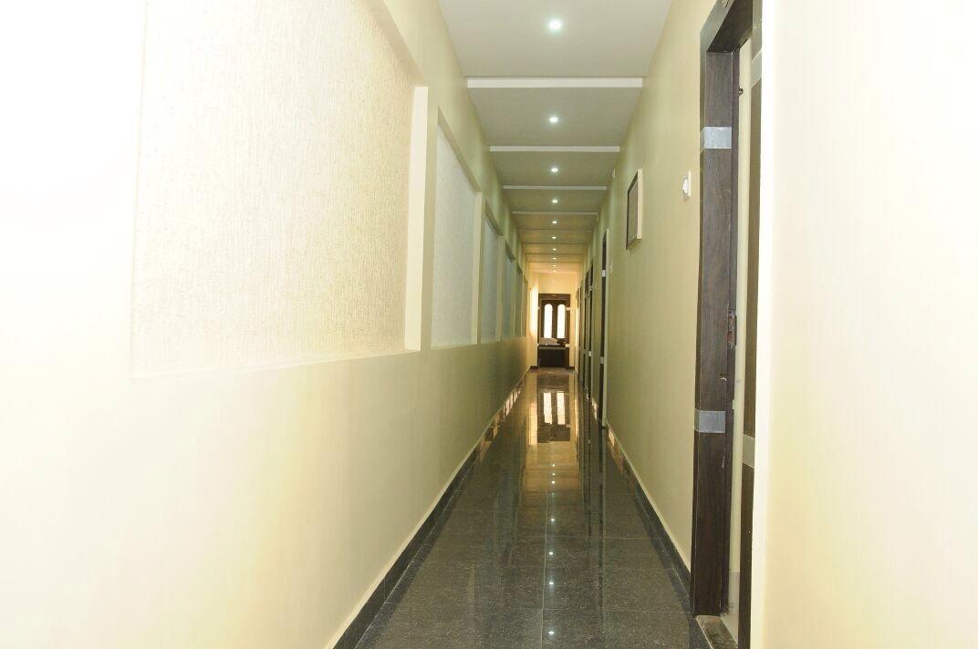 Tripura Sundari Residency Hotel Madanapalle Bagian luar foto