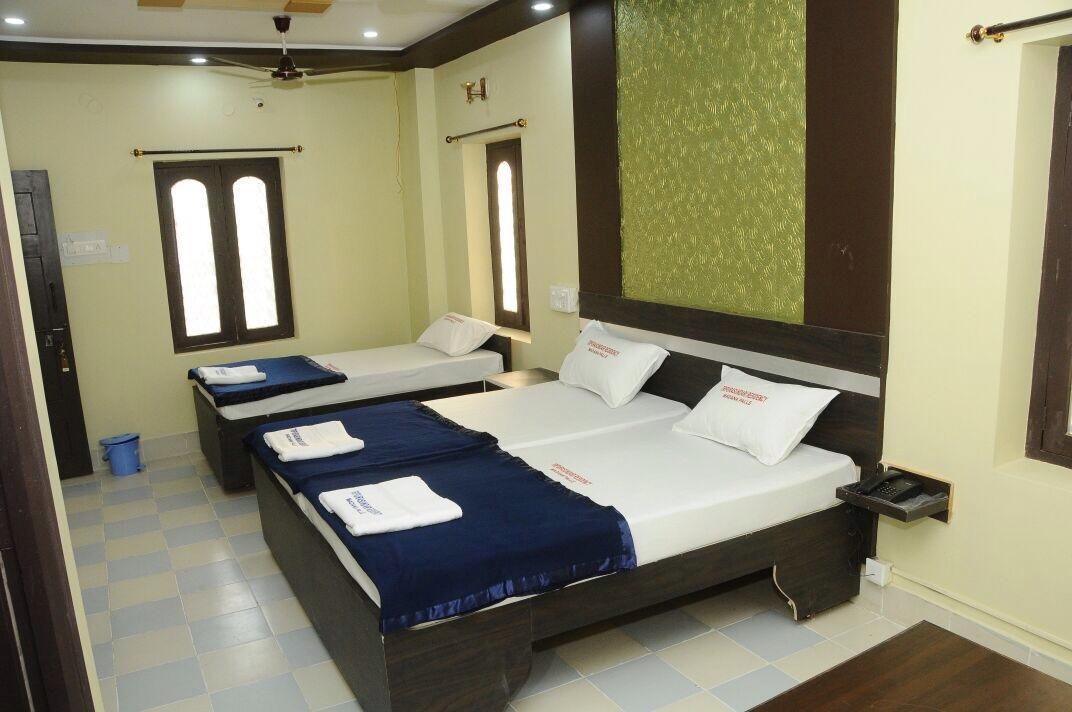 Tripura Sundari Residency Hotel Madanapalle Bagian luar foto
